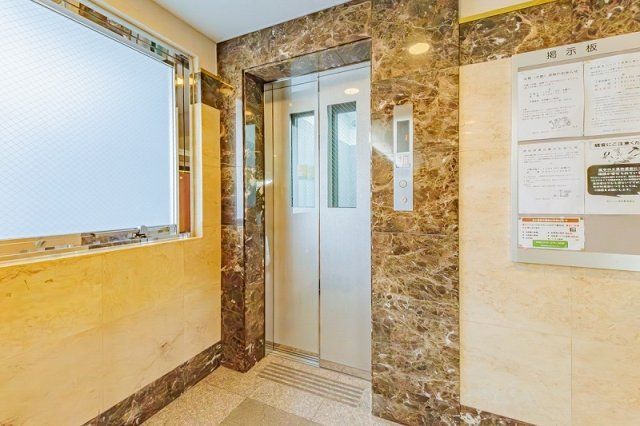 4LDK Apartment for Sale in Urayasu, Chiba - 73.60m² - Thumbnail 4