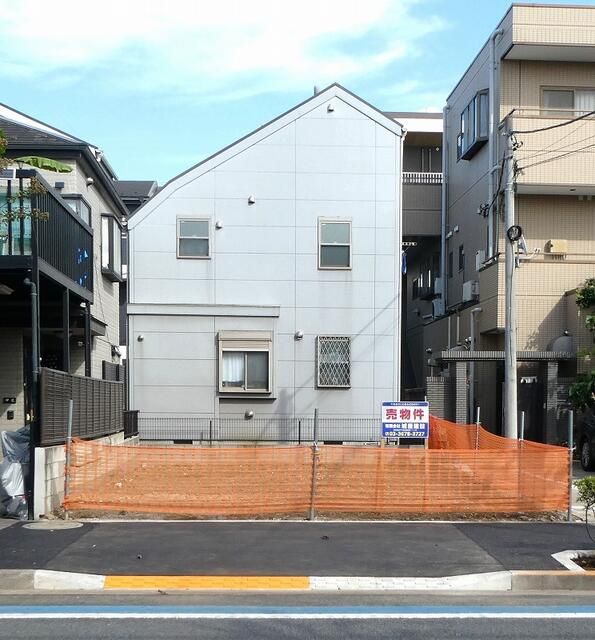 Land for Sale in Edogawa, Tokyo - 21.7坪 with Building Condition - Thumbnail 2