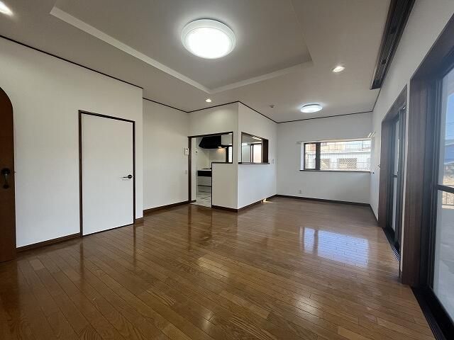 Renovated 4LDK Detached House in Ami, Ibaraki - 106 sqm - Thumbnail 3