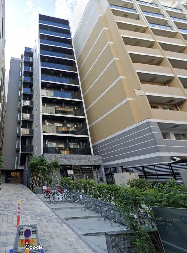 1K Apartment for Sale in Shinjuku, Tokyo - Near Yotsuya-sanchome Station - Thumbnail 2