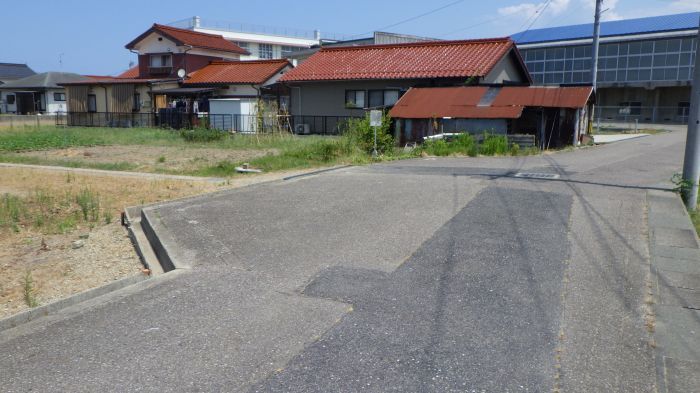Vacant Land for Sale in Masuda, Shimane - 251 sqm Storage Yard - Thumbnail 2