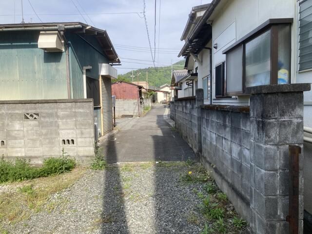 3DK Detached House for Renovation in Ichikawamisato, Yamanashi - Thumbnail 3