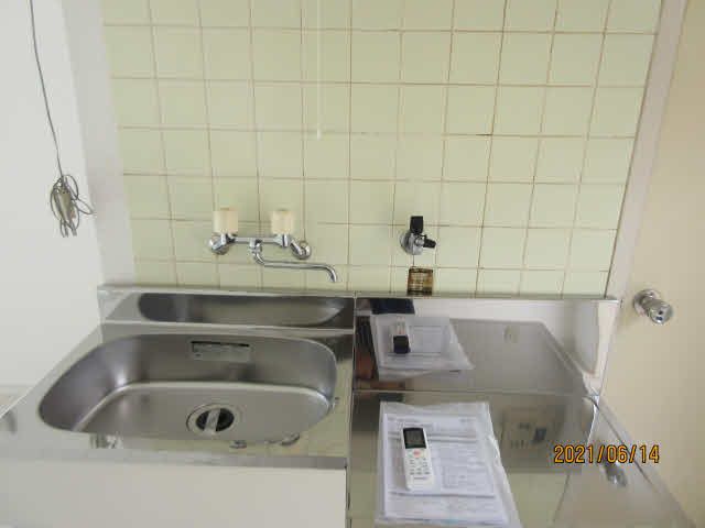 One-Room Apartment for Rent in Shimizu Kamei-cho, Kumamoto - Thumbnail 4