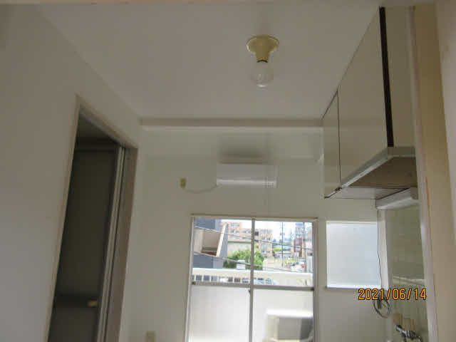 One-Room Apartment for Rent in Shimizu Kamei-cho, Kumamoto - Thumbnail 3