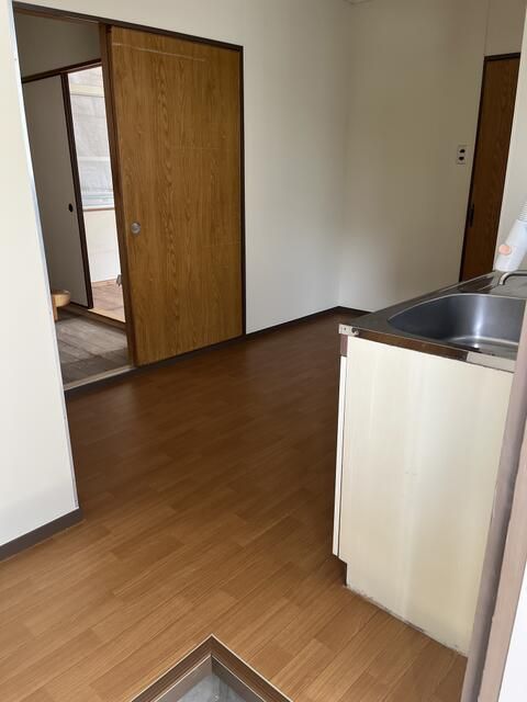 2DK Apartment for Rent in Suminoe Ward, Osaka - 45,000 JPY - Thumbnail 4