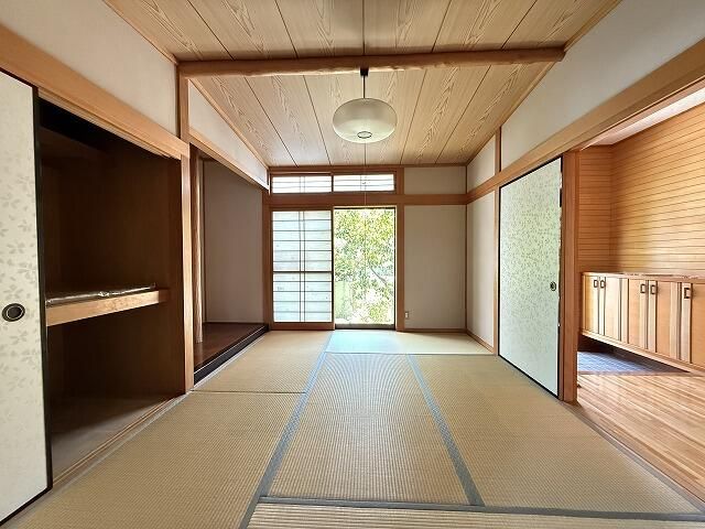 2LDK Resale House in Matsuyama, Ehime - Thumbnail 3