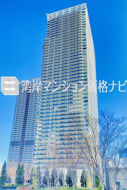 39F 2LDK in Harumi Towers with Tokyo Skytree View | Chuo, Tokyo - Thumbnail 2