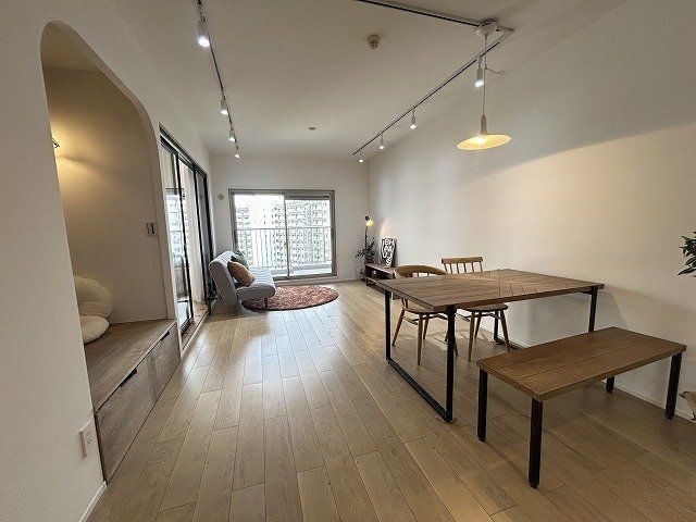 3LDK Apartment for Sale in Miyakojima Ward, Osaka - Thumbnail 2