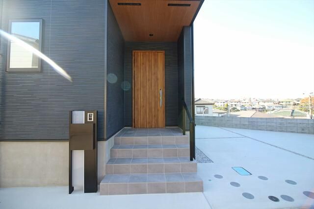 New 2026 House in Yokosuka with Loft & 2 Car Parks - Thumbnail 3