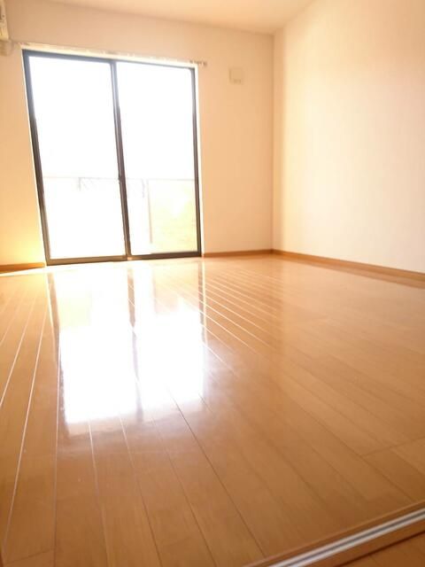 1K Apartment for Rent in Kitsuki, Oita - 12,000 JPY/Month - Thumbnail 4
