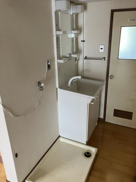 2DK Apartment for Sale in Nagasaki City, Nagasaki - Thumbnail 4