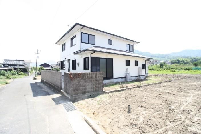 7SLDK Detached House for Sale in Takamatsu, Kagawa - Thumbnail 3