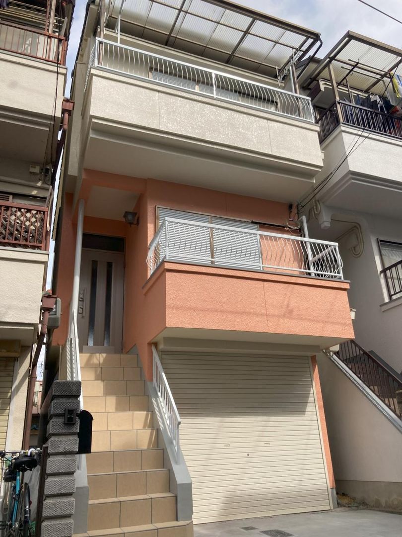 Renovated 3LDK House for Sale in Moriguchi, Osaka - Thumbnail 2