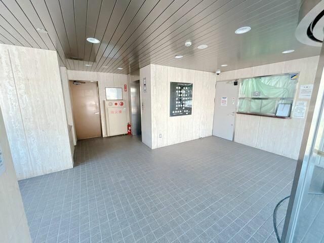 Renovated 2LDK Apartment in Fukui City Near Stations - Thumbnail 3