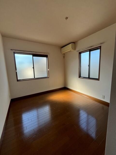 Renovated 4SLDK House with 2 Parking Spaces in Matsubara, Osaka - Thumbnail 4
