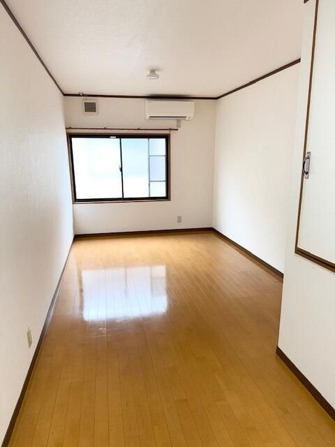 1969 Terraced House for Sale in Abeno, Osaka | 3DK Layout - Thumbnail 3