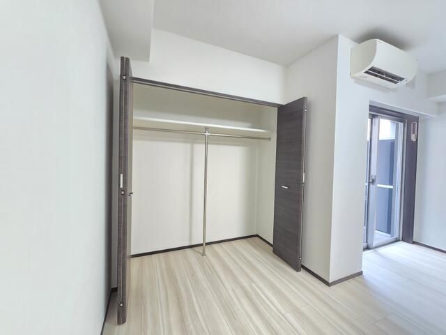 1LDK Apartment for Sale in Sumida, Tokyo - Near Kameido Station - Thumbnail 4
