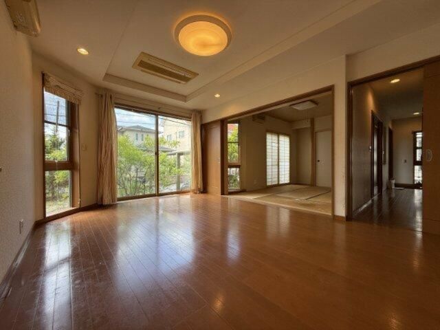 5LDK Detached House for Sale in Matsuyama, Ehime - Thumbnail 3