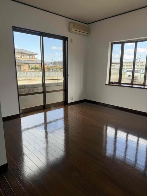 5DK Detached House for Sale in Takahagi, Ibaraki - 177.64 sqm - Thumbnail 3