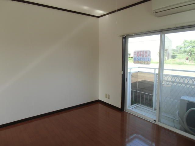 Affordable One-Room Apartment for Rent in Mobara, Chiba - Thumbnail 3