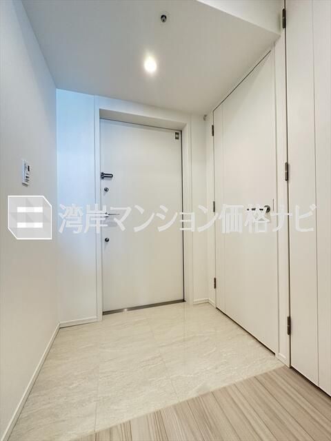 2LDK Apartment in WORLD TOWER RESIDENCE with Tokyo Tower View - Thumbnail 3