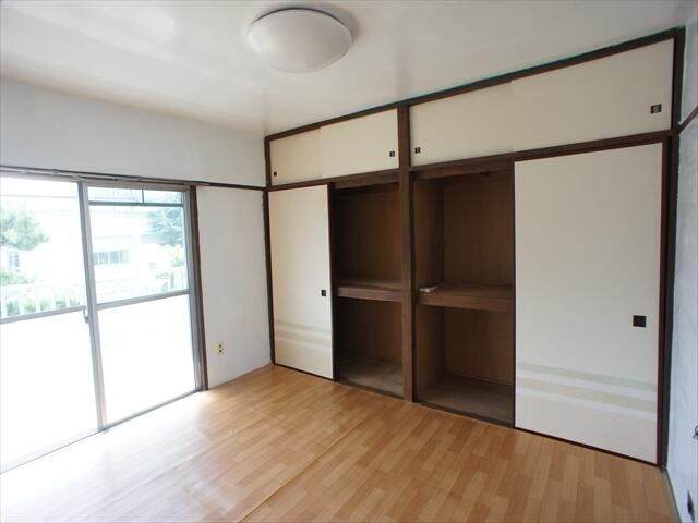 3K Apartment for Sale in Chofu, Tokyo with 4.4% Yield - Thumbnail 2