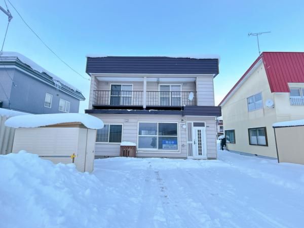 4LDK House for Sale in Fukagawa, Hokkaido with Snow-Melting Layer - Thumbnail 2