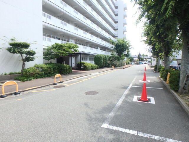 4LDK Apartment with Private Garden in Minoh, Osaka - Thumbnail 3
