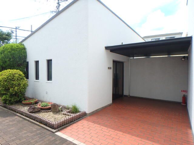 4LDK Apartment with Private Garden in Minoh, Osaka - Thumbnail 2