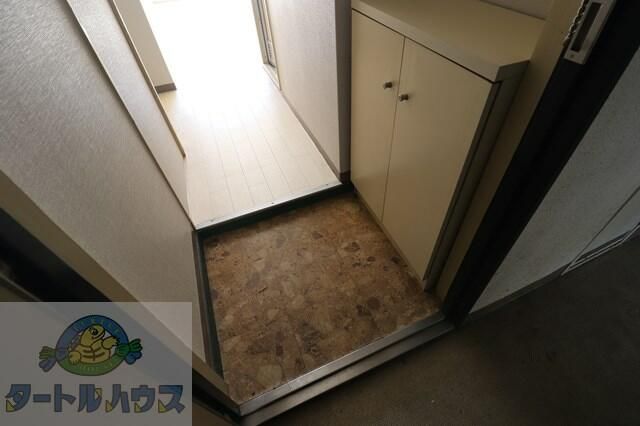 1K Apartment for Rent near Shijonawate Station, Daito City - Thumbnail 4