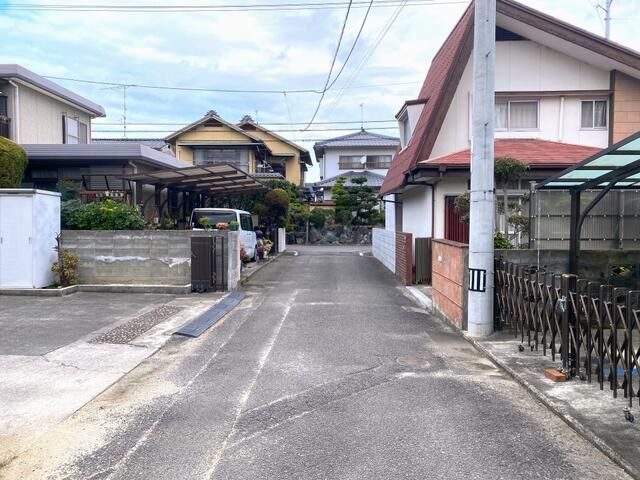 5LDK Used House for Sale in Matsuyama City, Ehime - Thumbnail 3