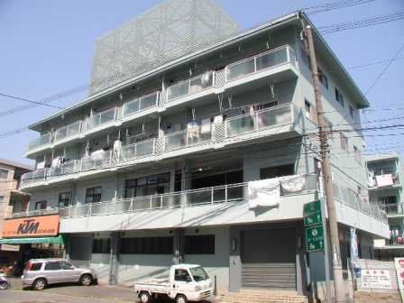 2K Pet-Friendly Apartment for Rent in Daito City, Osaka - Thumbnail 2