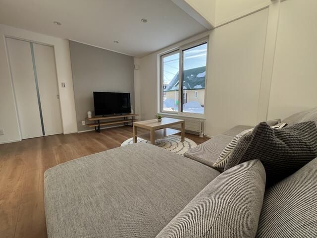Renovated 3SLDK House in Sapporo Teine Ward | 112.49 sqm - Thumbnail 2