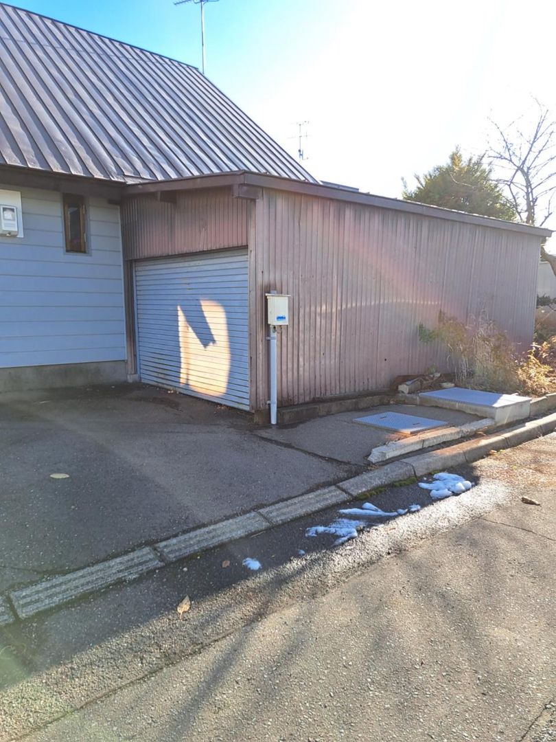 4LDK House for Sale in Asahikawa, Hokkaido - 480万円 - Thumbnail 2