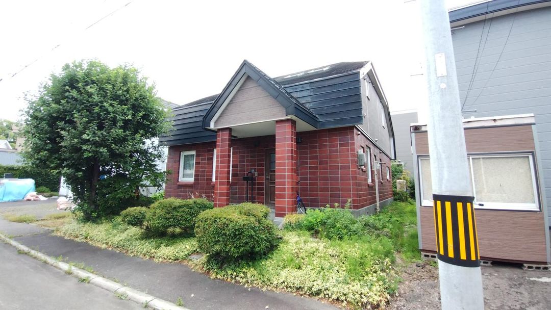 4LDK House for Sale in Sapporo's Ainosato - 140 sqm, Soundproof Room - Thumbnail 2