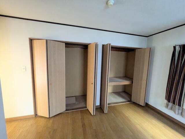 Renovated 4LDK Shop & House for Sale in Otaru, Hokkaido - Thumbnail 4