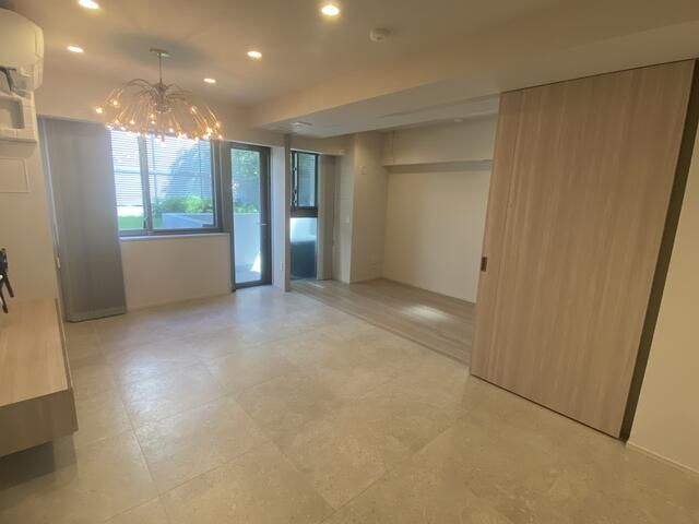 Modern 2LDK Condo near Yōga Station, Setagaya, Tokyo - Thumbnail 3