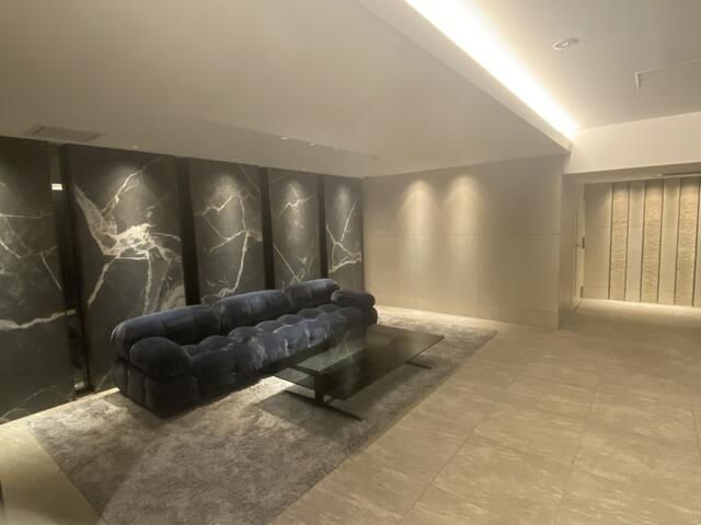 Modern 2LDK Condo near Yōga Station, Setagaya, Tokyo - Thumbnail 2