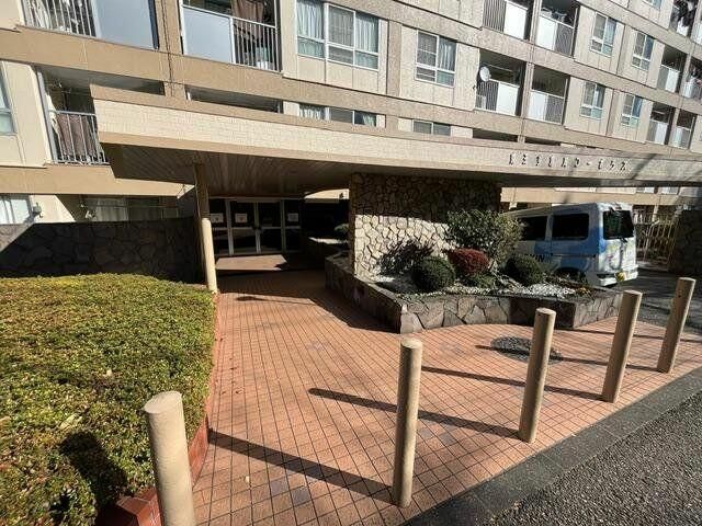 3LDK Apartment for Sale Near Keio Tama River Station, Chofu - Thumbnail 3