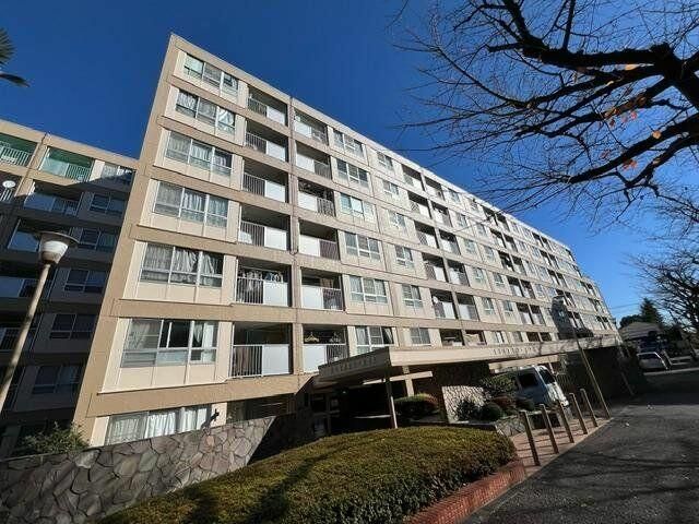 3LDK Apartment for Sale Near Keio Tama River Station, Chofu - Thumbnail 2