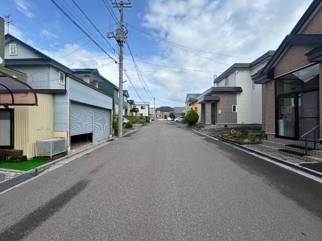 4LDK House for Sale in Hakodate's Kikyo 2-chome - Thumbnail 3