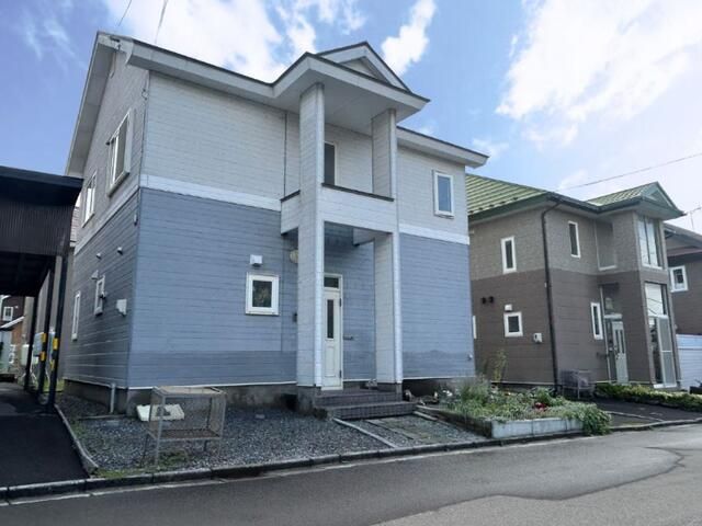 4LDK House for Sale in Hakodate's Kikyo 2-chome - Thumbnail 2