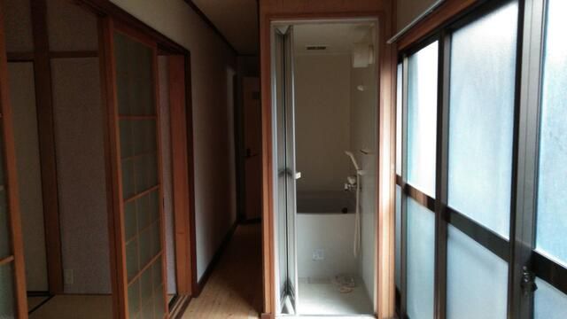 3K Terrace House for Rent in Abeno, Osaka - 50,000 Yen - Thumbnail 4