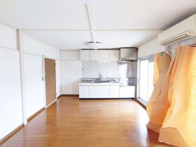 2LDK Apartment for Sale in Isehara, Kanagawa - Thumbnail 4