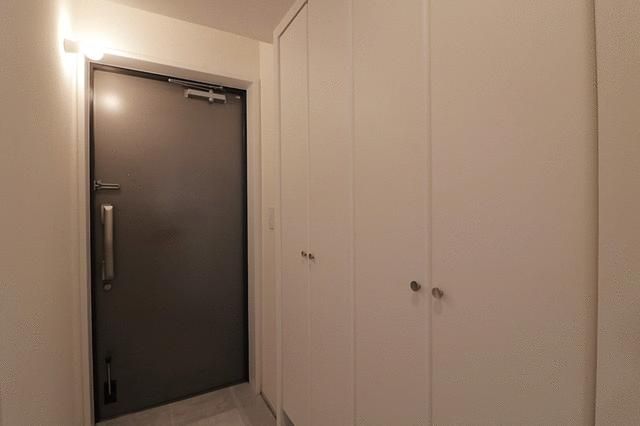 2LDK Apartment for Sale in Kita-ku, Osaka | 56.94 sqm - Thumbnail 3