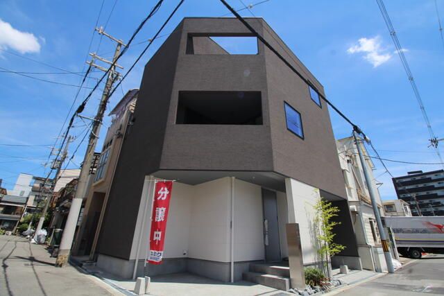 New 2025 3LDK House in Osaka Joto Ward with High-Grade Spec - Image 1