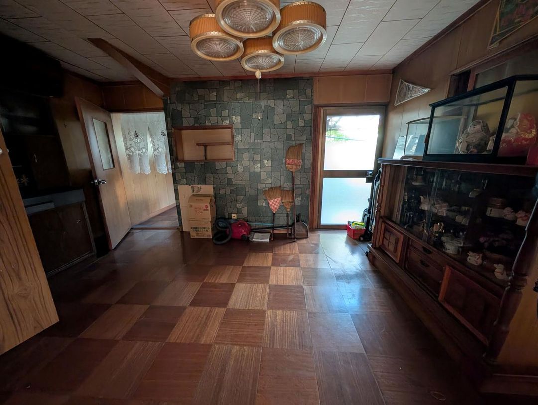 Used Detached House in Higashikagawa, Kagawa - 196 sqm - Thumbnail 3