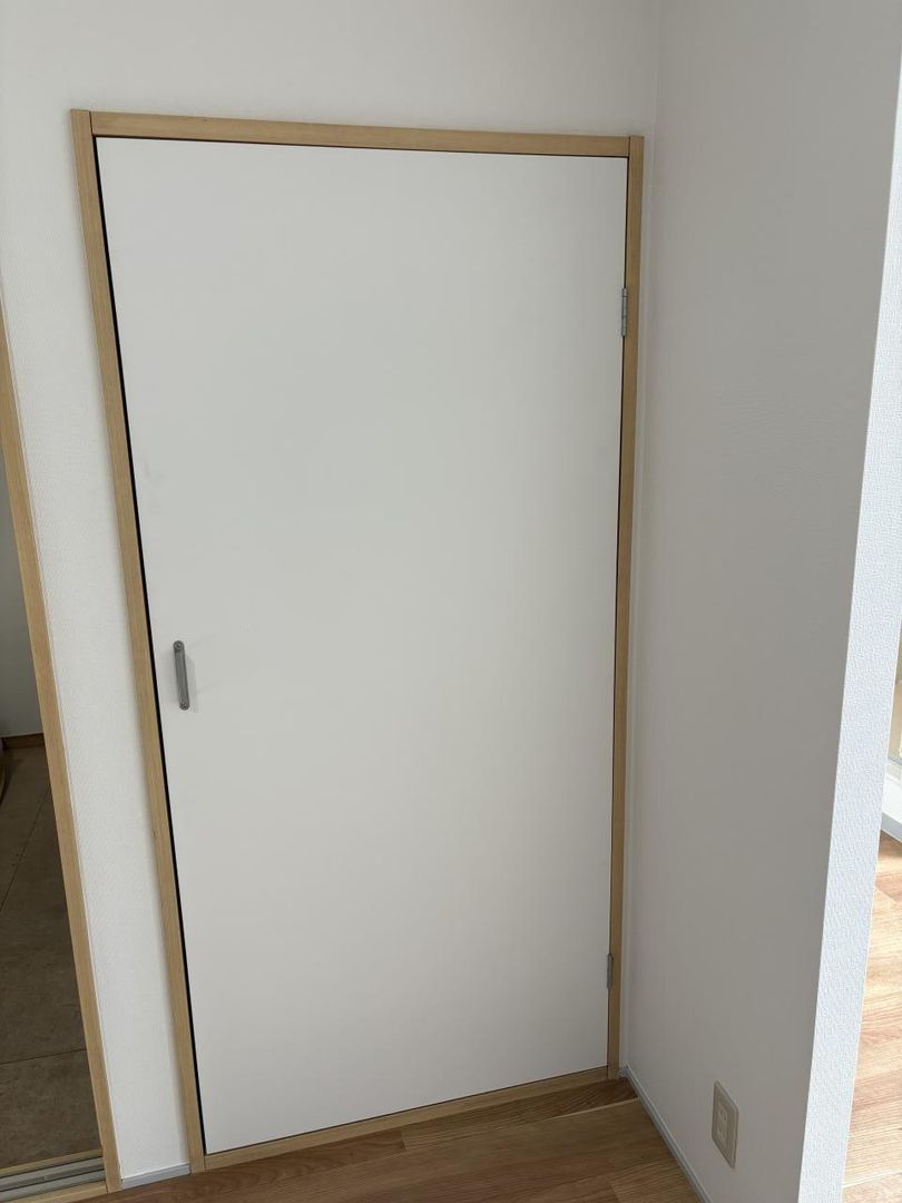 Renovated 1LDK Apartment for Rent in Kadoma, Osaka - Thumbnail 4