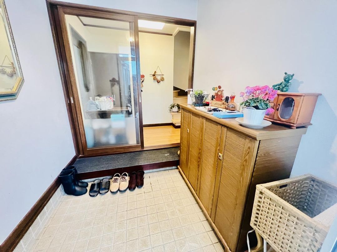 4LDK Wooden House for Sale in Ebetsu, Hokkaido - Thumbnail 2