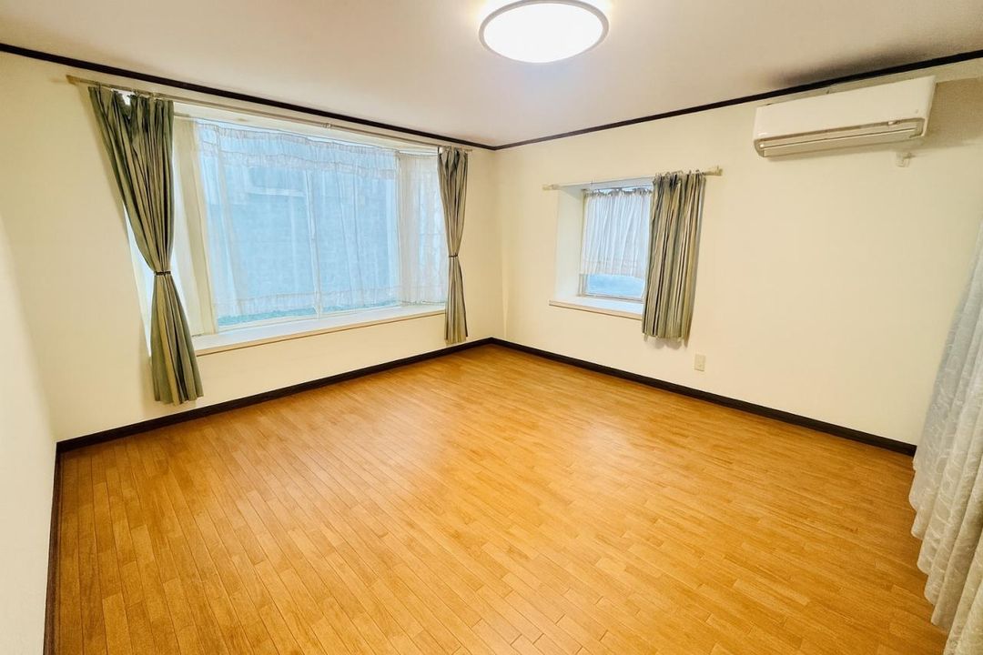 4LDK Wooden House for Sale in Ebetsu, Hokkaido - Thumbnail 3